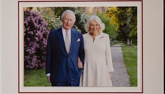 King Charles, Queen Camillas 2025 Christmas Card unfolds decades old love story