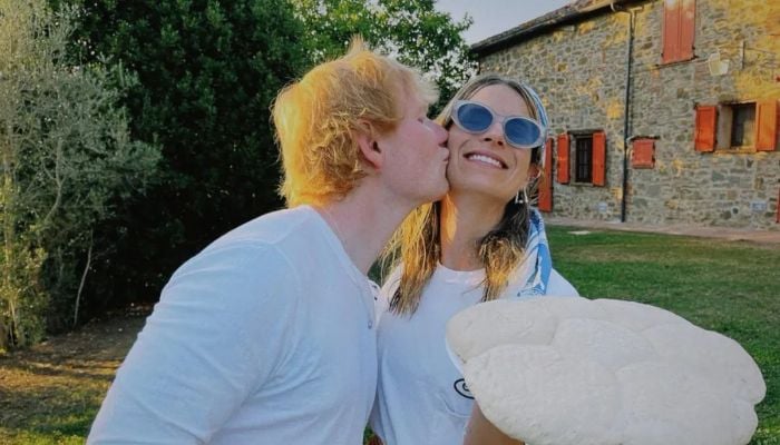 Ed Sheeran explains songs from album Play (Deluxe)