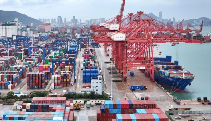 Chinas trade surplus hits historic $1 trillion despite Trump tariffs