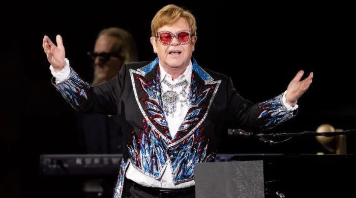 Elton John gives prove of cleanliness following 'dirty kitchen' backlash