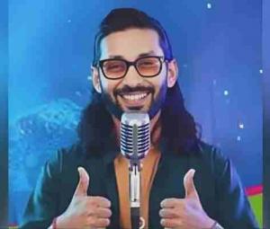 Korangi's Waqar Hussain shines at Pakistan Idol with melodious voice