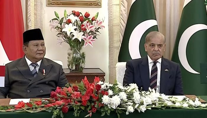 Prime Minister Shehbaz Sharif (right) and Indonesia President Prabowo Subianto present during MoUs signing ceremony between two countries in Islamabad on December 9, 2025. — Screengrab Geo News