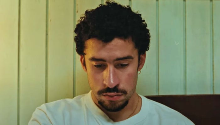 Bad Bunny pays tribute to late Latin music icon