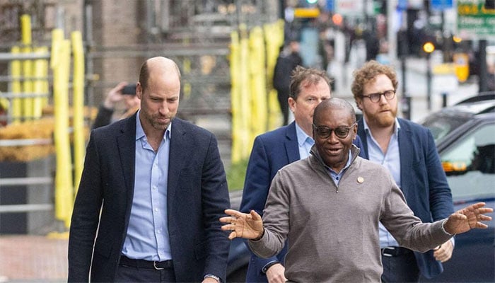 Prince William honours Dianas legacy with wall of hope