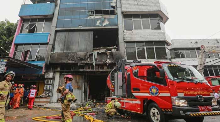 Building fire kills 20 in Indonesia's capital: police