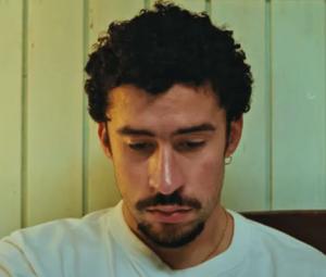 Bad Bunny pays tribute to late Latin music icon