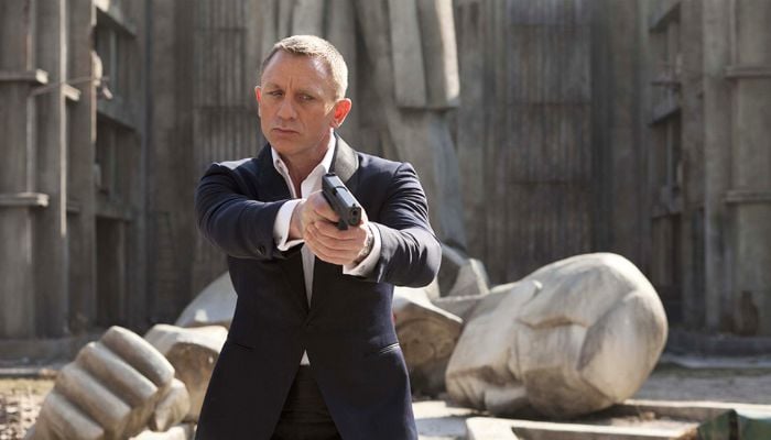 Daniel Craig to return as Benoit Blanc in Knives Out 3