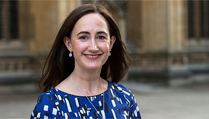 Confessions of a Shopaholic author Sophie Kinsella dies at 55
