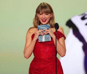 Taylor Swift worries fans with new emotional teaser of documentary