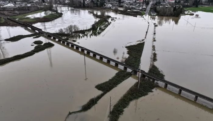 Washington flood crisis: 26 rivers at risk, 100,000 under evacuation orders