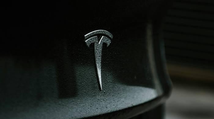 Elon Musk's Starlink internet coming to Tesla EVs, new roof tech patent suggests