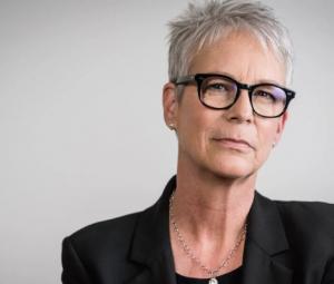 Jamie Lee Curtis decides to step away from social media for holidays 
