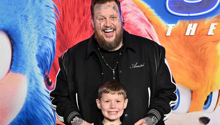 Jelly Roll makes rare appearance with son Noah