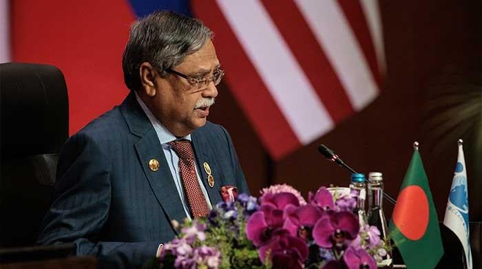 Bangladesh president, feeling 'humiliated', wants to step down halfway through term