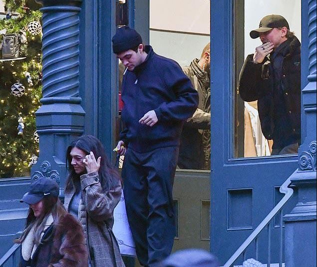 Leonardo Dicaprio, Vittoria Ceretti spotted on casual shopping spree