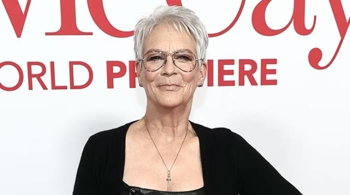 Jamie Lee Curtis slams current top fashion trends: watch