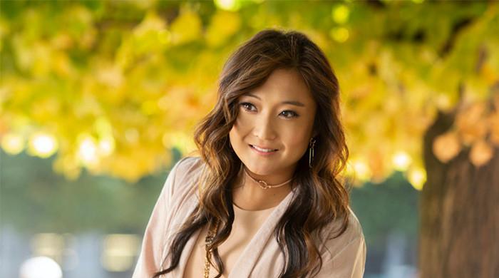 'Emily in Paris' star Ashley Park escapes wardrobe malfunction