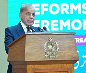 PM Shehbaz says economy out of woods, terms all indicators 'wonderful' 
