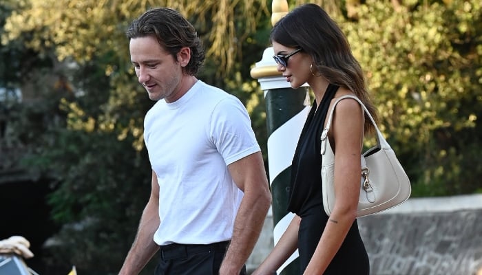 Kaia Gerber, Lewis Pullman don’t hold back on PDA during day out