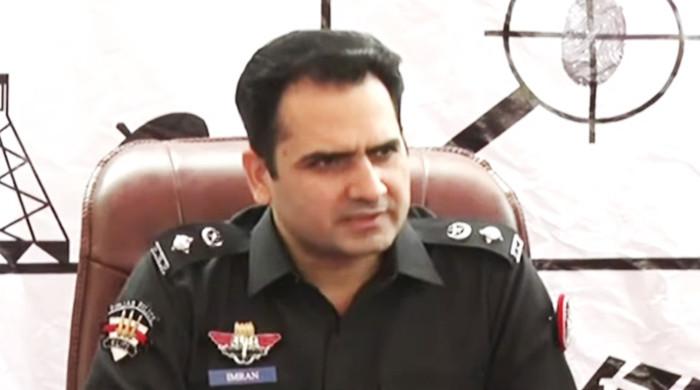 Three 'extortionists' among nine suspects nabbed in Karachi Qadri House raid: SSP