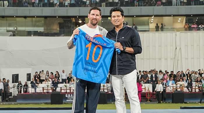 'Golden moment' as Messi meets Tendulkar, Chhetri on India tour