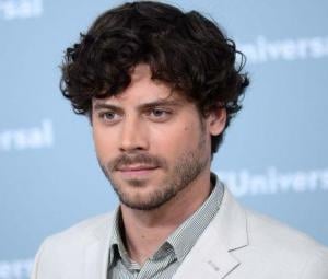 François Arnaud hits back at critics of ‘Heated Rivalry' intimate scenes