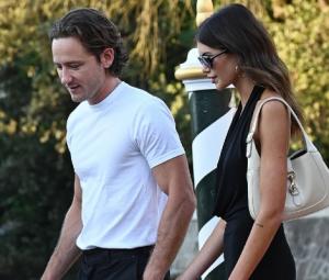 Kaia Gerber, Lewis Pullman don't hold back on PDA during day out