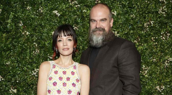 Lily Allen's ‘SNL' set seems to be nod to ex David Harbour
