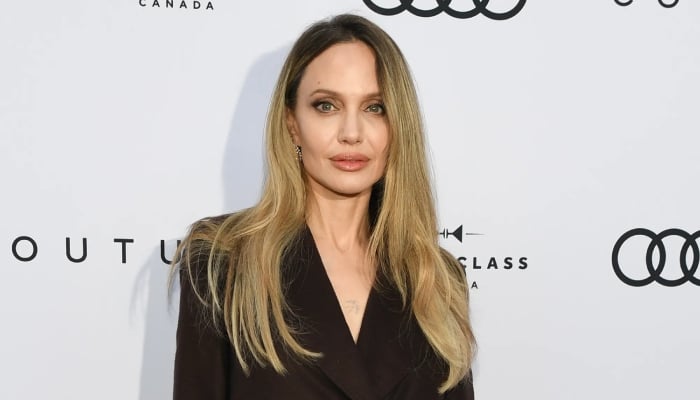 Angelina Jolie reveals why she’s showing her mastectomy scars now