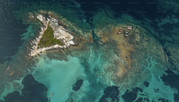 Scientists discover alien structure beneath mysterious Bermuda Triangle