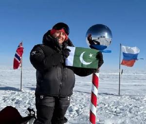 Star mountaineer Samina Baig reaches final degree of South Pole in historic expedition