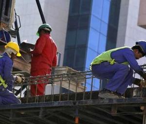 Saudi Arabia abolishes iqama fees for expatriate workers in licensed industries