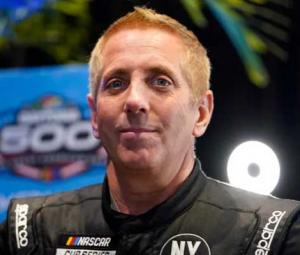 Ex-NASCAR driver Greg Biffle among seven dead in plane crash