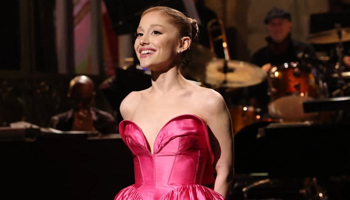 Ariana Grande shares playful moment with ‘SNL’ star cast after emotional show