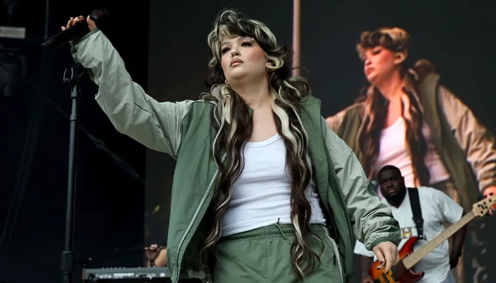 Lola Young broke cover at Lily Allen’s Christmas party after 3 months break