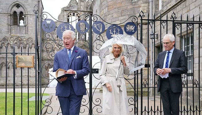 King Charles reimagines gates that framed Queen Elizabeths final moment