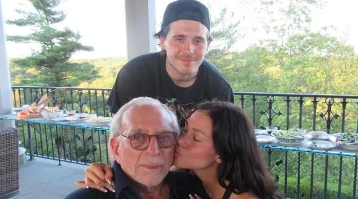 Brooklyn Beckham will spend Christmas with billionaire inlaws 