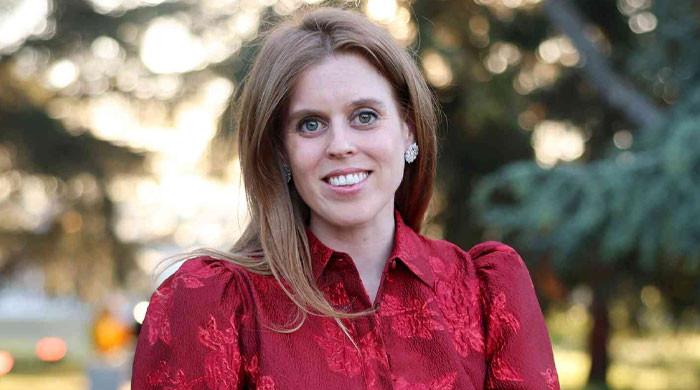 Princess Beatrice finally picks sides between royals, Andrew for Christmas