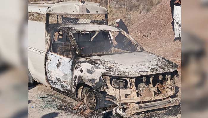 Police vehicle targeted by gunmen in KPs Karak. — Reporter