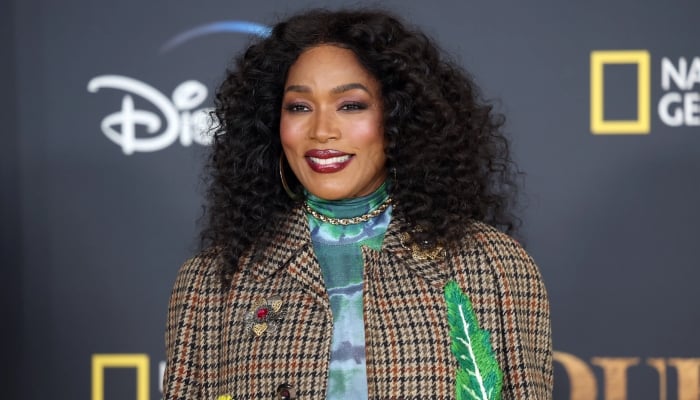 Angela Bassett reflects on ‘Waiting to Exhale’ at 30