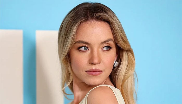 Sydney Sweeney reacts to Taylor Swifts song in The Housemaid