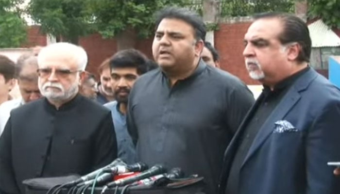 Former Pakistan Tehreek-e-Insaf leaders Mahmood Moulvi (left), Fawad Chaudhry (centre) and Imran Ismail address a press conference outside Adiala jail on May 31, 2025. — Screengrab Geo News