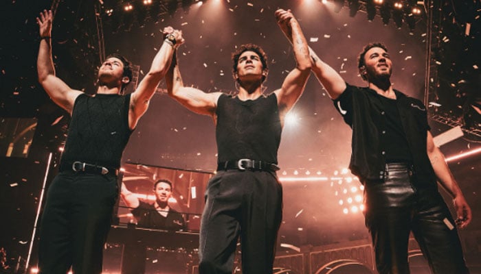 Jonas Brothers wraps up Greetings From Your Hometown Tour after 74 shows