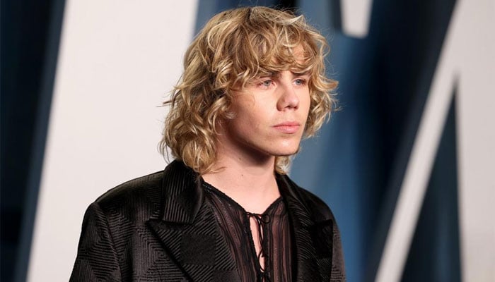 The Kid LAROI sets record straight on Stay songwriting credits