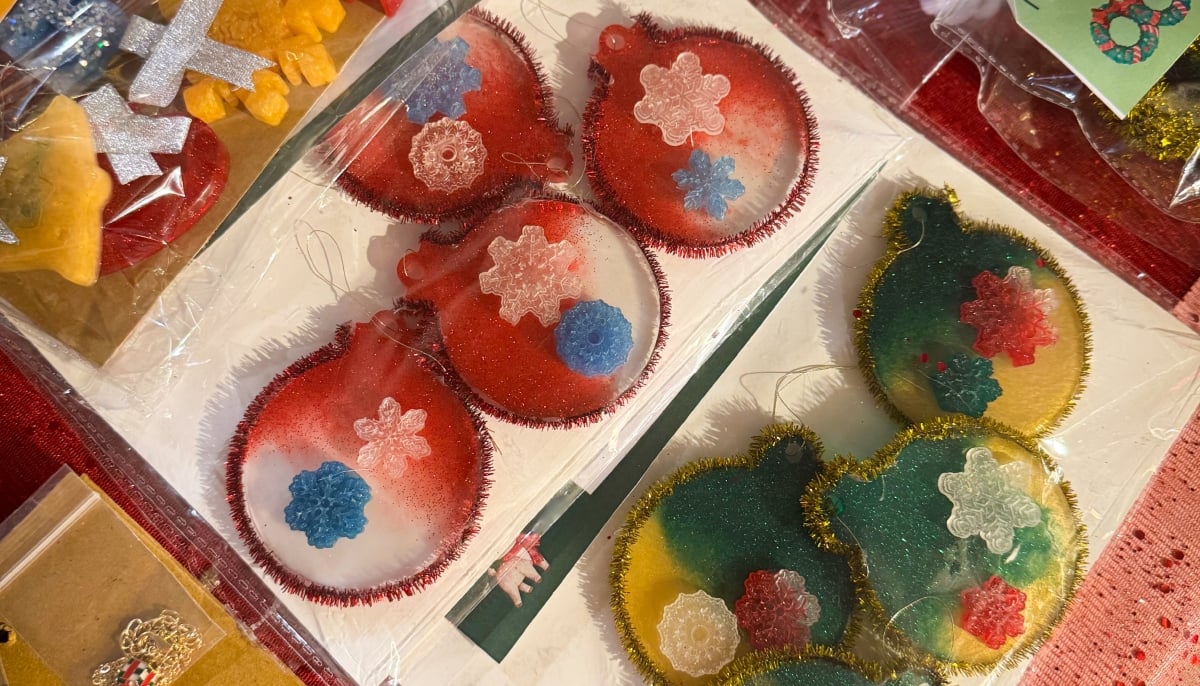 Handcrafted decor items at display by Wendy Lobo at the Alliance Française de Karachi. — Photo by author