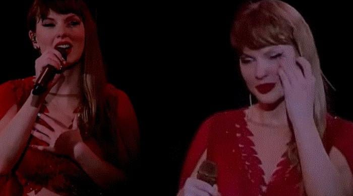 Taylor Swift admits she 'couldn't put words together' after emotional show