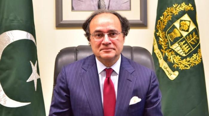 2.7% economic growth not enough to meet needs of rapidly growing population: Aurangzeb