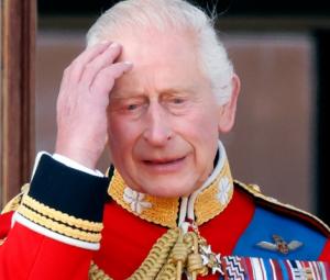 King Charles suffers heartbreak as key member leaves family 