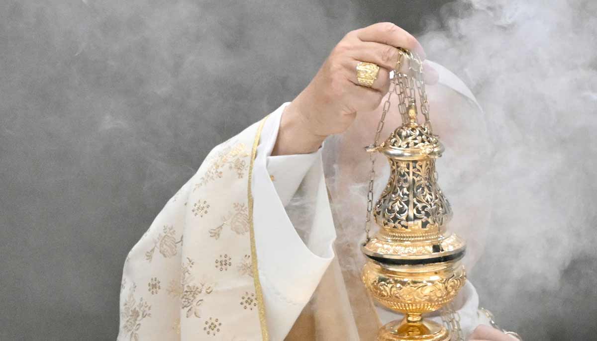 Pope Leo XIV holds an incent burner as he performs the Christmas mass at St Peters Basilica in the Vatican on December 25, 2025.— AFP