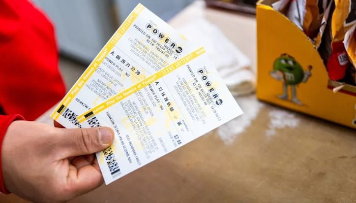 Who won historic $1.8 billion Powerball jackpot?